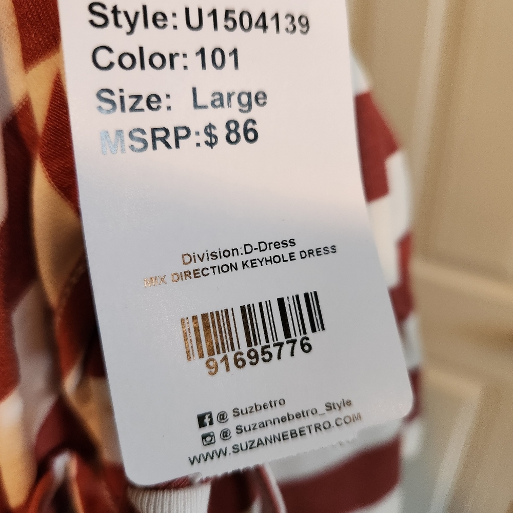 Womens Dress - Picture 8 of 8